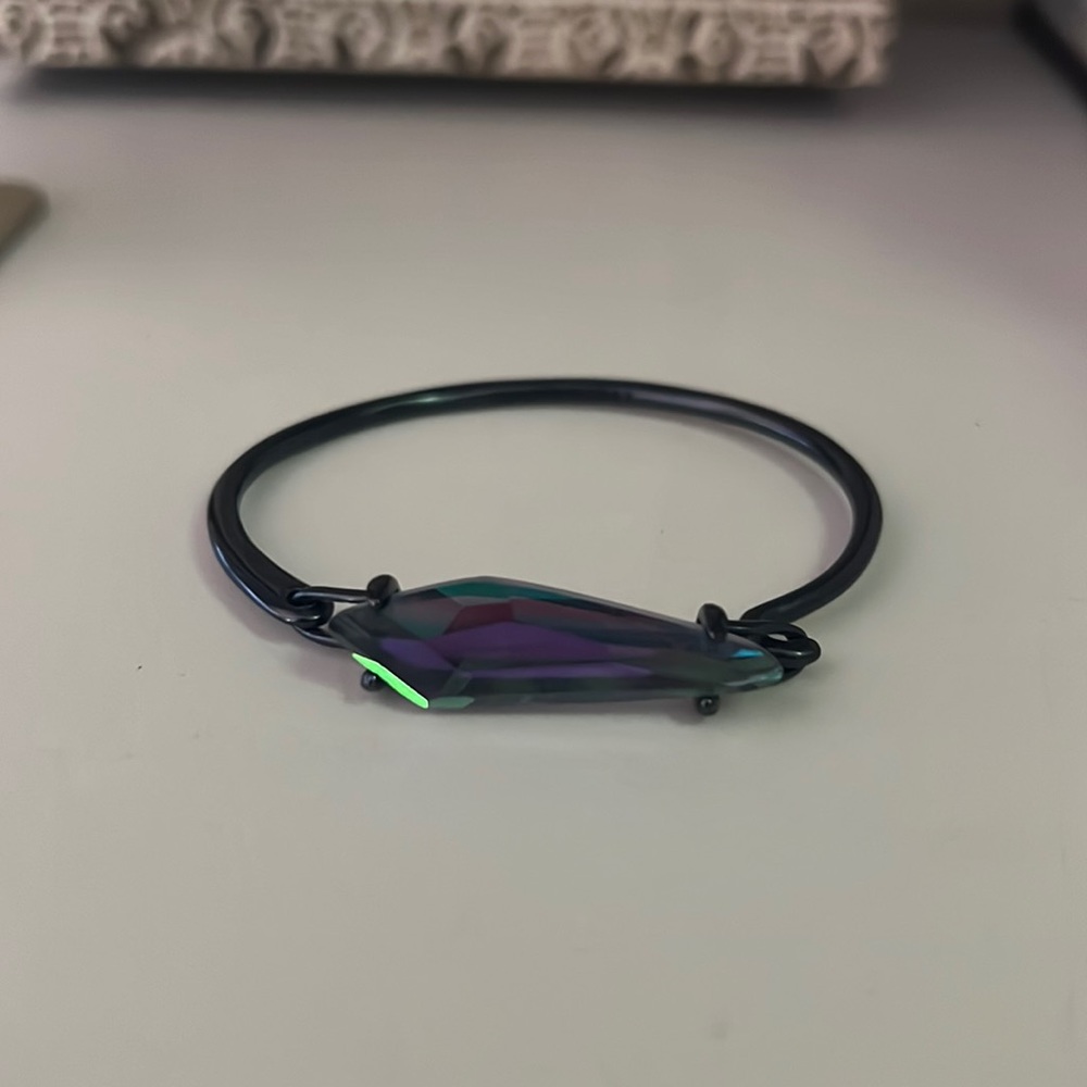 Kendra Scott bracelet